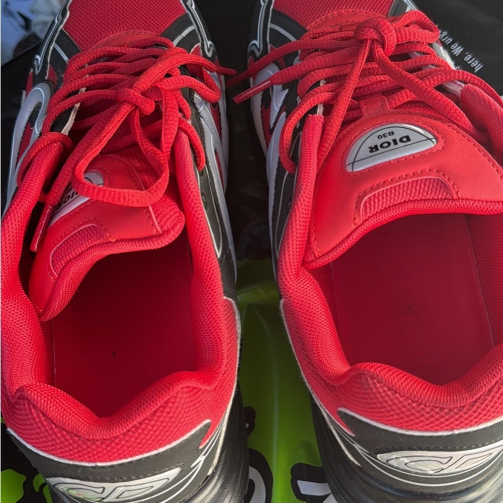 Dior Dynamic Red and Black Sneakers - Picture 2 of 3